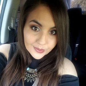 Meet your Posher, Celia